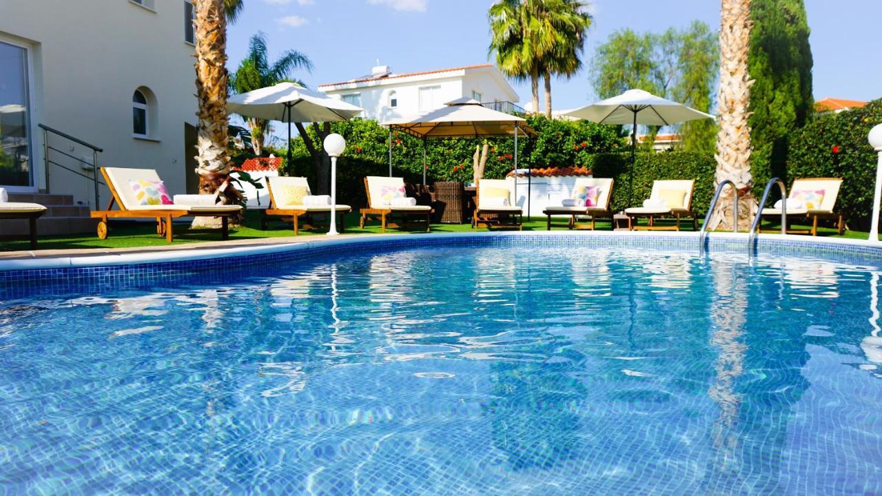 Villa Oasis By Ezoria Villas Coral Bay Exteriér fotografie