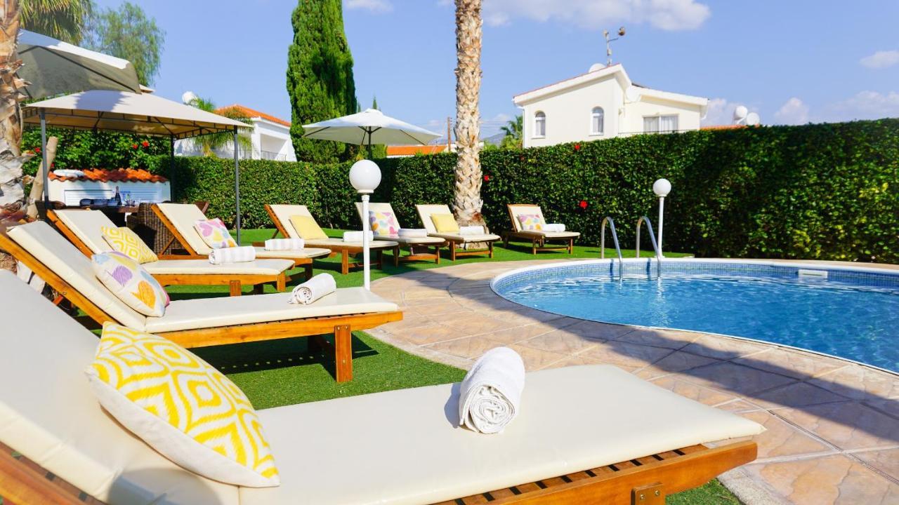 Villa Oasis By Ezoria Villas Coral Bay Exteriér fotografie